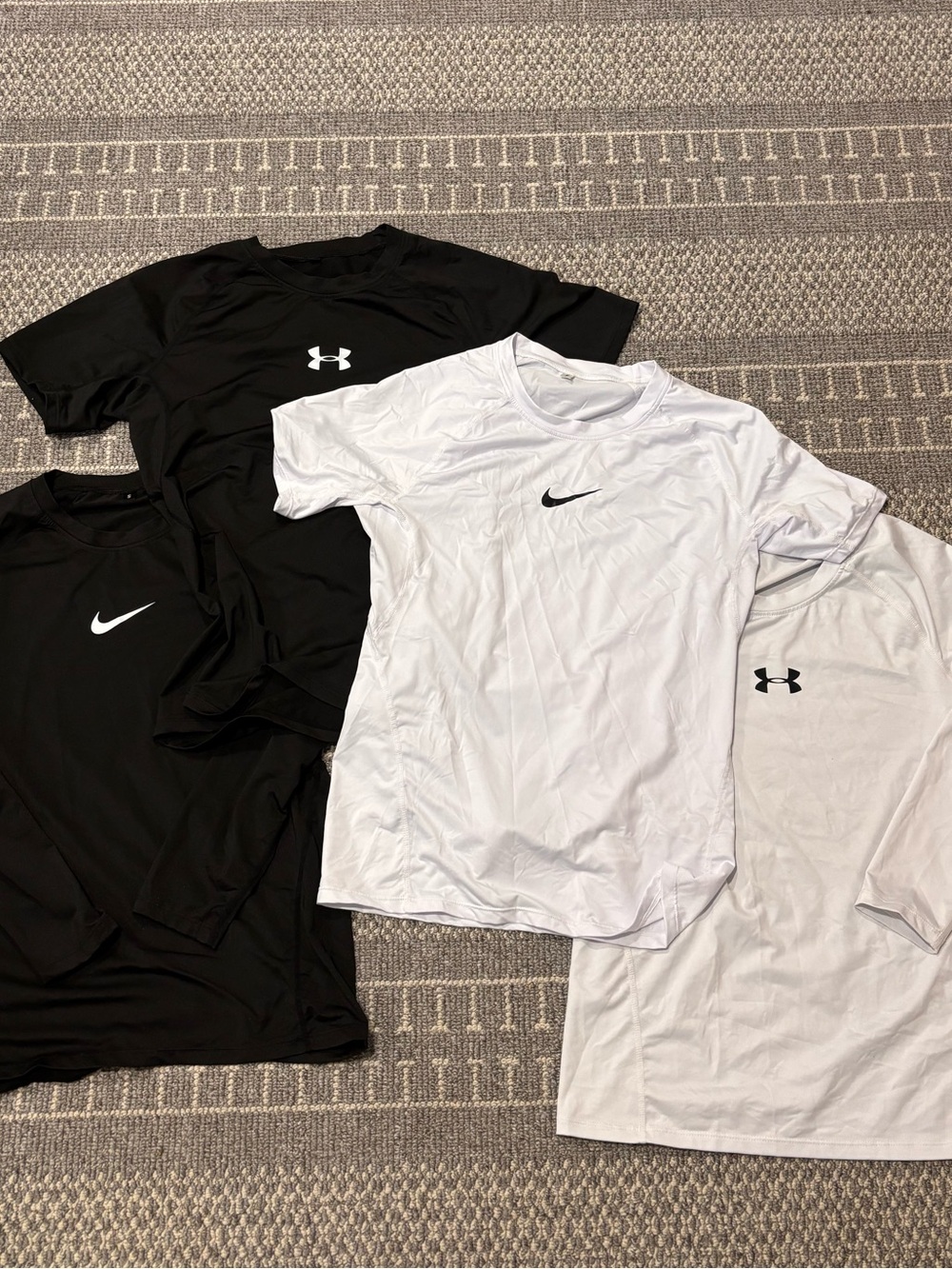 Bundle (4) Nike and under amour sports tees breathable